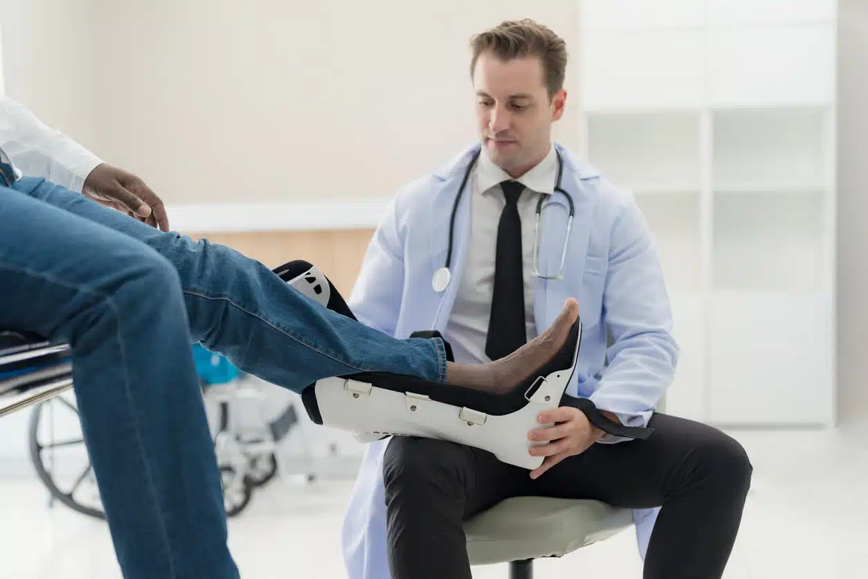 What Doctor Should I See If I Have Foot Pain | The Podiatry Group of South  Texas